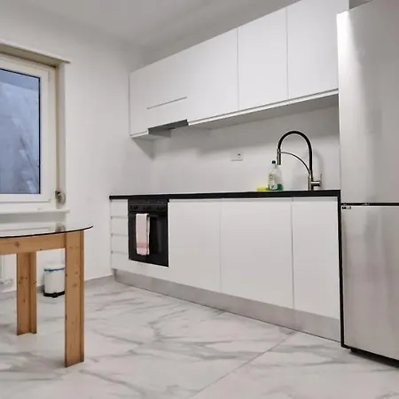 Lakeview Private Parking & Self Check-in Apartamento *